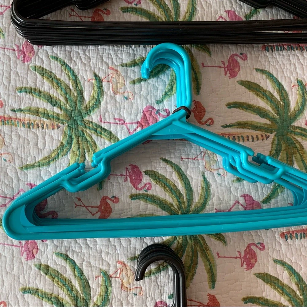 Assortment of 50 hangers
